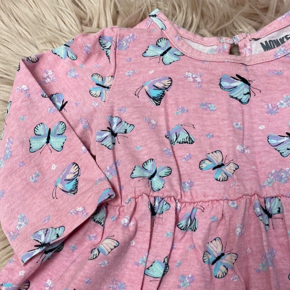 Butterfly Tee - Picture 2 of 4